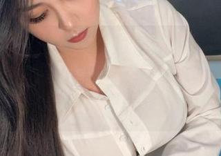 微密圈 – 美图放送，捡起的玫瑰渔网+120斤的小王同学的灵动，这画风真让人从未想过的和谐。