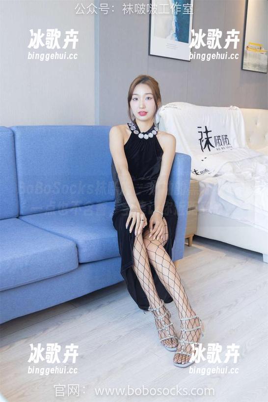 BoBoSocks袜啵啵 - 奶油的黑棉袜原图，一点也不含蓄，全集让你近距离欣赏！