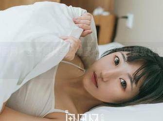 GIRLT果团网 – 全套图片里的钟紫怡，黑丝的柔软让我停不下来！