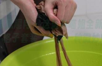 IESS异思趣向 – 这里有喵姐全新的图片更新，格子套装，给我一种微妙的呼唤