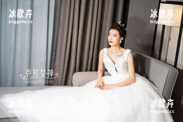 KelaGirls克拉女神 - 奥克萨娜的黑丝作品：每一张都让我有种想模仿的冲动，但又不知道怎么下手！