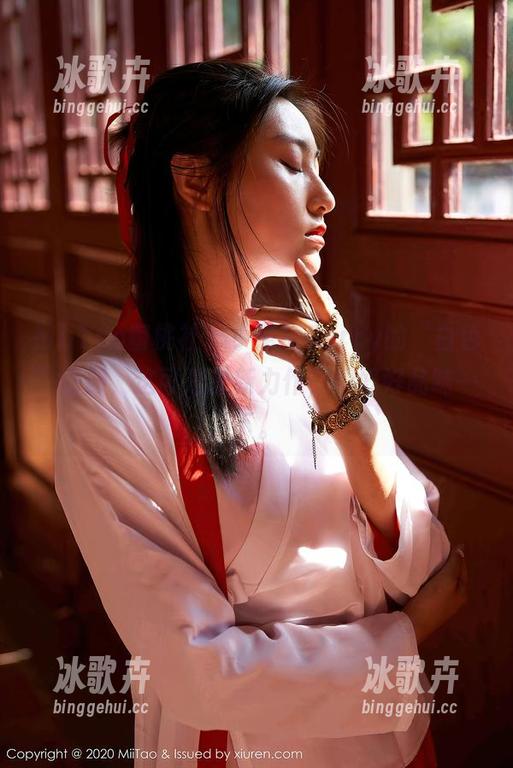 MiiTao蜜桃社 - 小草莓Berry的“白色”图册,这可是最新力作,得好好品味一下。 MiiTao蜜桃社 - 小草莓Berry的“白色”图册,这可是最新力作,得好好品味一下。