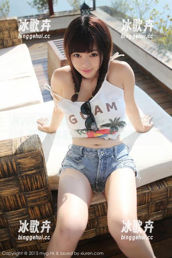 MyGirl美媛馆 - 徐微微mia制服大集合！图包里藏着的都是隐秘的校园梦？