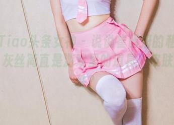 TouTiao头条女神 – 说说崔昭妍的私拍图集，灰丝简直是游戏里的道具，皮肤的配件？