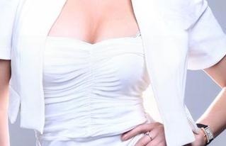 TuiGirl推女郎 – 纯小希的免费图册，女王气场一览无遗，看得我有点愣