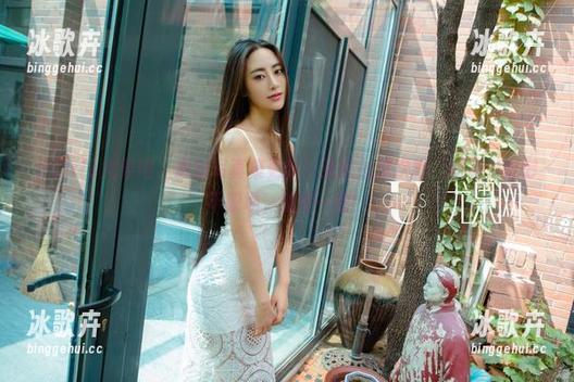 UGirls尤果网 - 制服写真集更新!张熙儿这次把‘职场‘变得不职场,值得一看! UGirls尤果网 - 制服写真集更新!张熙儿这次把‘职场‘变得不职场,值得一看!