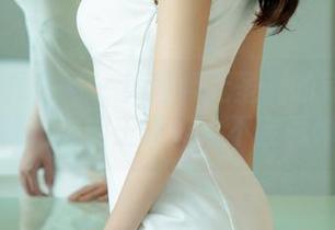 UGirls尤果网 - 美图和无圣光的完美结合，咱学姐王谨轩才不会忌惮