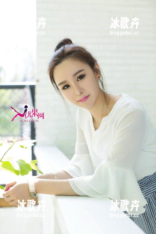 UGirls尤果网 - 无圣光的浪潮下,陈宝拉的毛衣写真,好像自带一股反叛的气息。 UGirls尤果网 - 无圣光的浪潮下,陈宝拉的毛衣写真,好像自带一股反叛的气息。