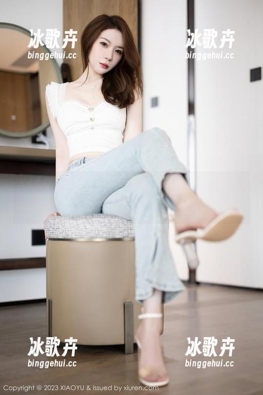 XIAOYU语画界 - 玥儿玥er天使在线，把写真在天间一扔，你看到了吗？