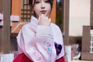 Xiuren秀人网 – 下载南初妹妹的作品，就能有机会“认识”这位姐姐？