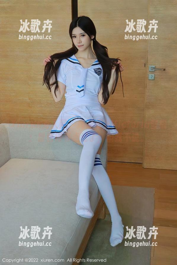 Xiuren秀人网 - 高清果儿Victoria壁纸：粉色得有点过了，但我不说。
