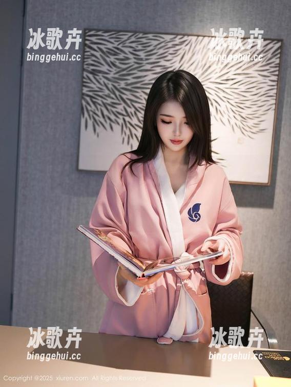 Xiuren秀人网 - 办公室开心果：白乐乐“秘书”特供，免费下载，工作不再单调！
