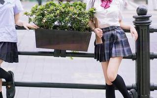 YouMi尤蜜荟 – 周思乔的黑丝，就问你有没有原图留情！