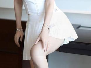 YouMi尤蜜荟 – 看是小逗逗的少女写真，分享那种“哈哈，根本不想离开”的氛围！