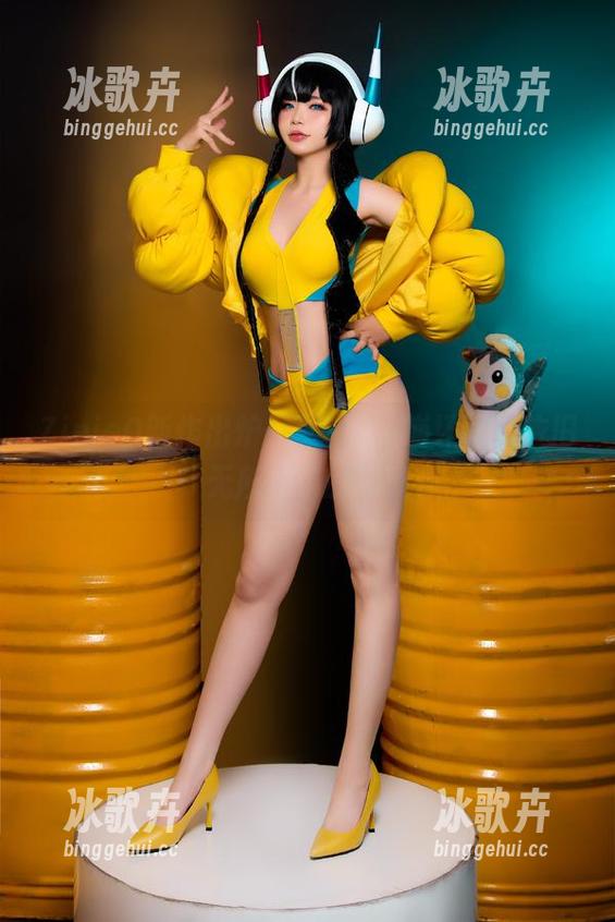 ZinieQ新作出炉–罗宾面临崩坏，却依旧无所畏惧的写真