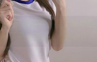 写真里的miko酱吖：穿上体操服，果然一下子变得让人心驰神往？