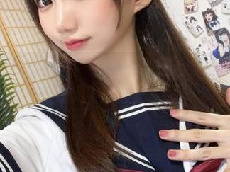 魔兽界的美图集中营——nagisa魔物喵的小奶牛自拍，让人看得目不转睛。
