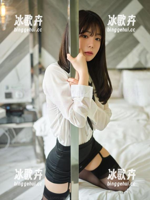 算不算新发明，wuyo(우요)的裤里丝为cos带来反向冲击？