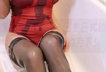 丽柜 – 兔子带着图包，三生三式的莲情似乎要拉我一起赴约月下！