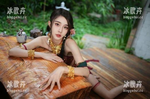 食色生香,余多多Dudu在线红裙令人垂涎不已! 食色生香,余多多Dudu在线红裙令人垂涎不已!