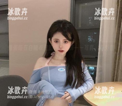 倦倦喵在白睡衣里的掏心掏肺——写真，画外音流转