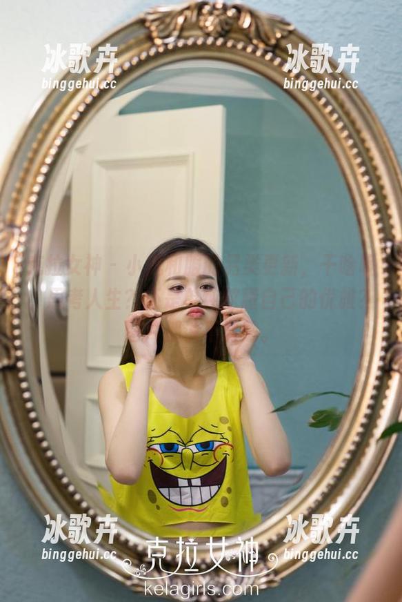 克拉女神 - 小岚和服的另类更新，干啥呢，思考人生？还是单纯炫耀自己的优雅？图片都说不清楚。