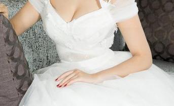 克拉女神 – 熙妍的白丝，作品瞬间带你进入不够清醒的版本。