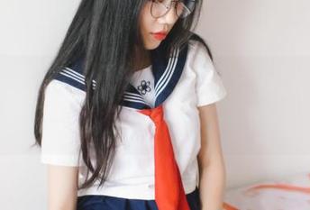 兔玩映画，坐下来看这些阳光少女的原图，好像突然被吸进了另一个空间？
