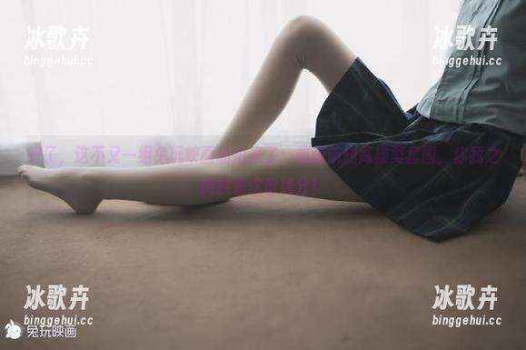 好了,这不又一组兔玩映画私拍来了:碧蓝航线高雄獒套图,你我之间就差这份缘分! 好了,这不又一组兔玩映画私拍来了:碧蓝航线高雄獒套图,你我之间就差这份缘分!