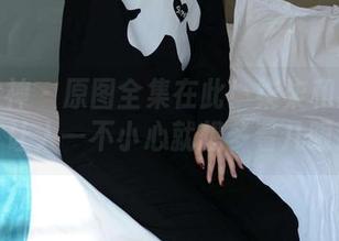 初夏女神 – 原图全集在此！柒柒和小蜜蜂，让人一不小心就想多看几眼。
