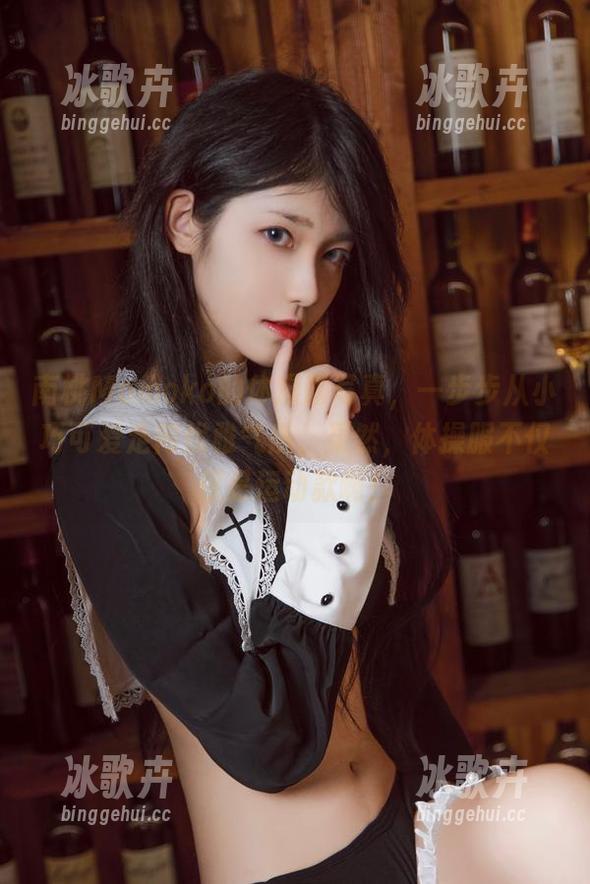 南桃Momoko的体操服写真，一步步从小巧可爱走向优雅气质，果然，体操服不仅仅是运动款啊！