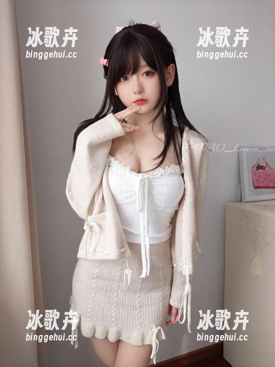 发条少女yoki的棉袜：有点戏谑，有点萌，墙壁纸你值得拥有！