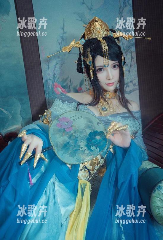 免费揭晓只是简言的38套（不，如此多的）无名写真合集