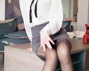 嗲囡囡 – 随便说一句，周大萌的瑜伽图包里是不是暗藏玄机？