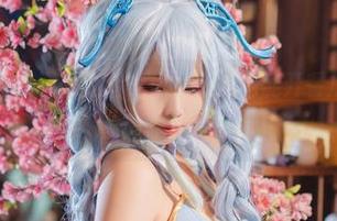 看了墨玉M的厨娘全套,你们觉得她能开餐厅吗?想以她为名开个驱鬼餐厅!