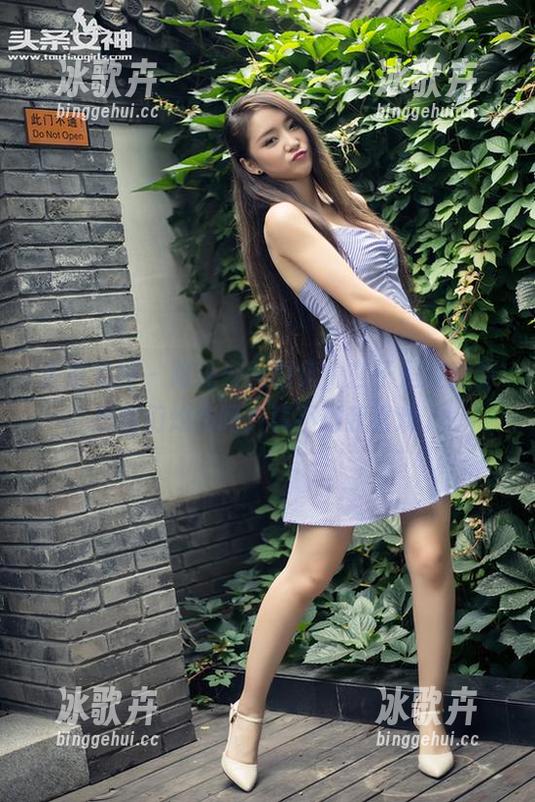 头条女神 - 阳光少女图集，玄子是故意要把我们灼伤吗？真不巧我喜欢。