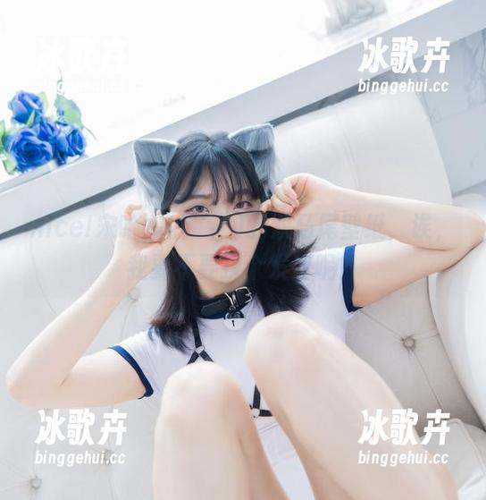 nice!宋哈娜(송하나)的双马尾壁纸，诶，我要不要换个发型呢？