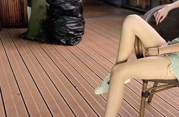 微密圈 – 被小仙女ELaine的短裙抓住了，原图有种出乎意料的吸引力