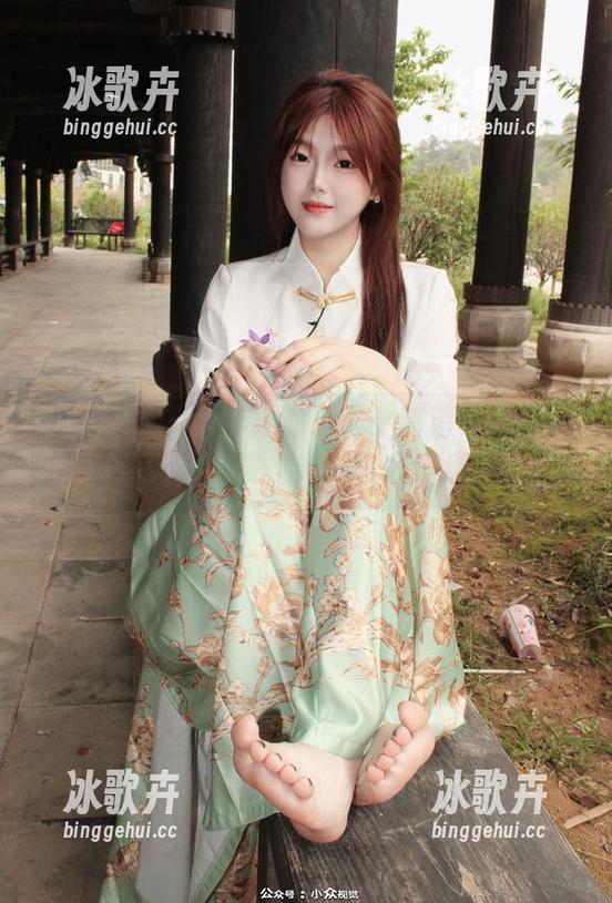 小众视觉 - 小苹果的夏天:高清写真里的鱼嘴沙滩,咳咳,光脚也太过瘾了吧。 小众视觉 - 小苹果的夏天:高清写真里的鱼嘴沙滩,咳咳,光脚也太过瘾了吧。