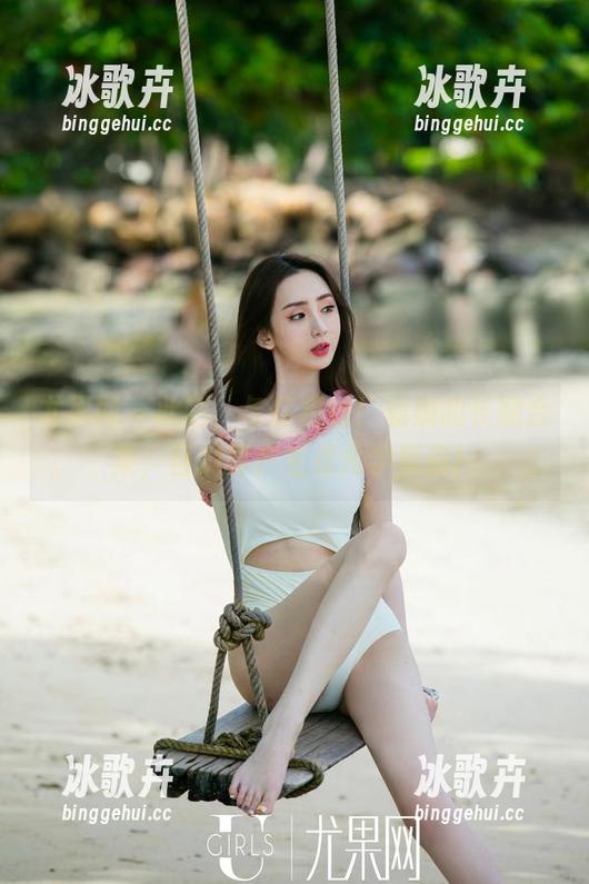 尤果网 - 此刻，与你相约！仙妮的长腿合集，目测要产生点化学反应！