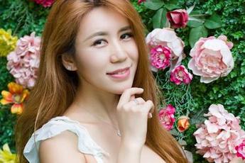 尤物馆 – 艾小青的御姐作品集分享，无意间被姐姐的气场征服了，真得上个补习班了。