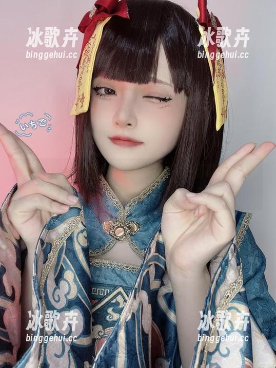 屿鱼的泳装秀：定制一场“曼彻斯特”的海边狂欢