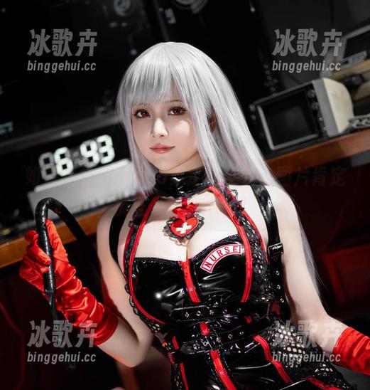 如果屿鱼yukako穿定制皮衣，图片肯定疯狂“打call”！
