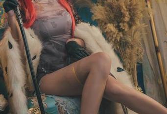 薄纱加上希希_啾,真是衣服界的神作nn,现在的美图是壁纸的霸主!