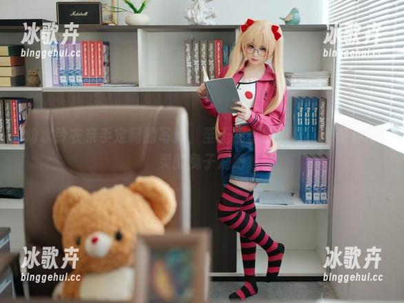 幼水铃衣亲手定制的写真,至于初音的时候,那是你心灵的兔子洞吧 幼水铃衣亲手定制的写真,至于初音的时候,那是你心灵的兔子洞吧