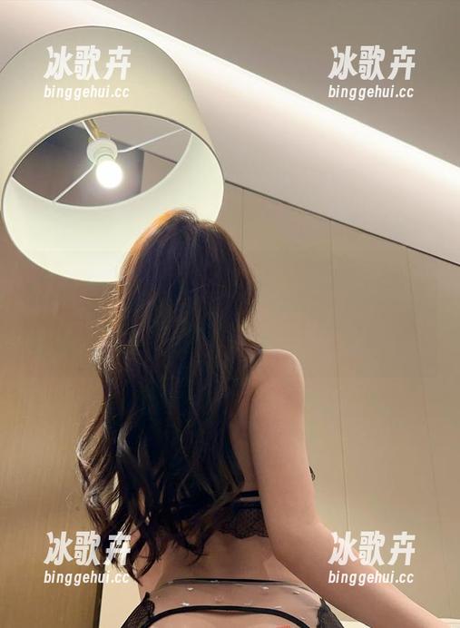 微密圈 - “激情四射”？徐莉芝Booty果然不负所望，写真集里的火花可不止一点点！