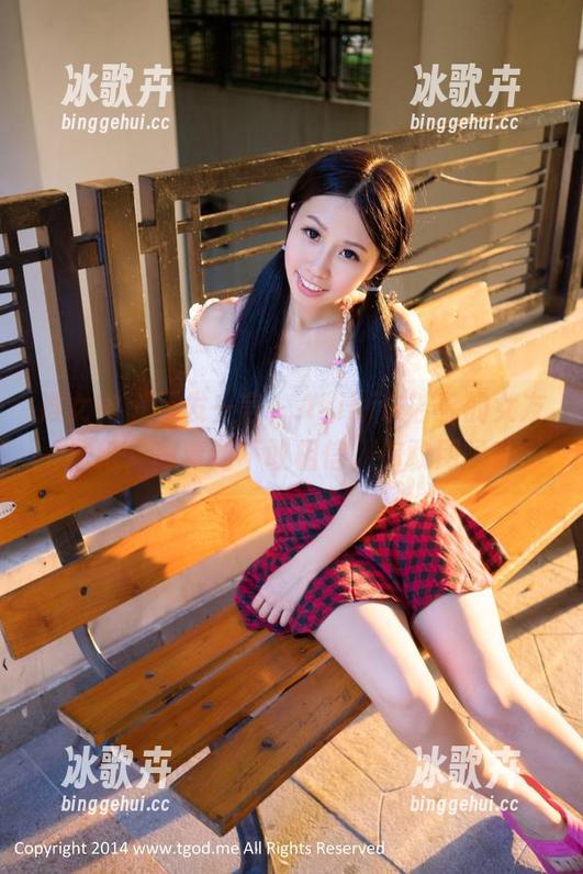 推女神 - 不发一言，Akiki朱若慕的女友壁纸，高清到不敢相信，你敢用吗？