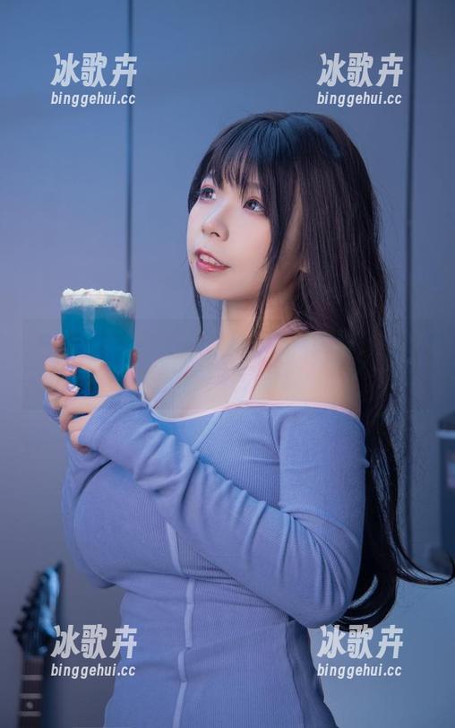 无颜小天使wy的赛博兔女郎写真，一秒入境，疯狂减压！