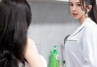 星颜社 – 这回唐思琪在比基尼里，没用任何圣光，感受真实的无畏。