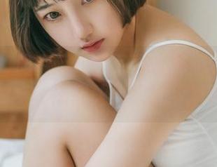 果团网 – 周大萌纯白写真合集：就像一个冬天的梦，冻得让你想赶紧加衣服！
